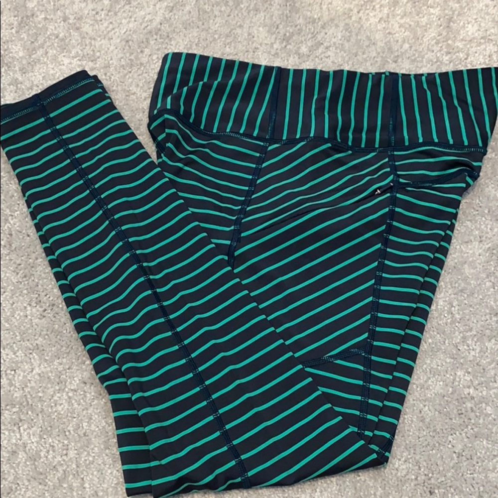 NWOT Athleta Navy/Green Leggings. Sz S